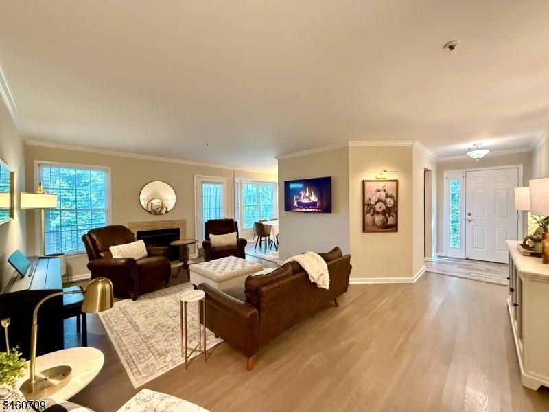 629 Fairfax Dr - Photo 3 of 15