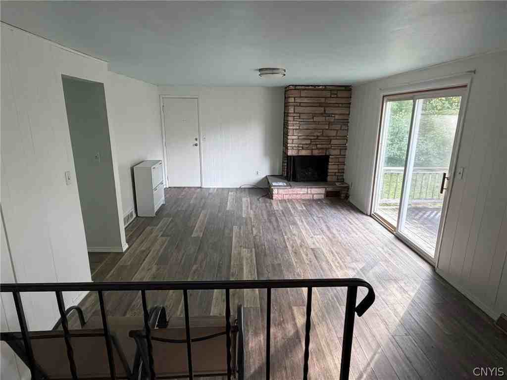 5265 Jamesville Rd - Photo 3 of 11