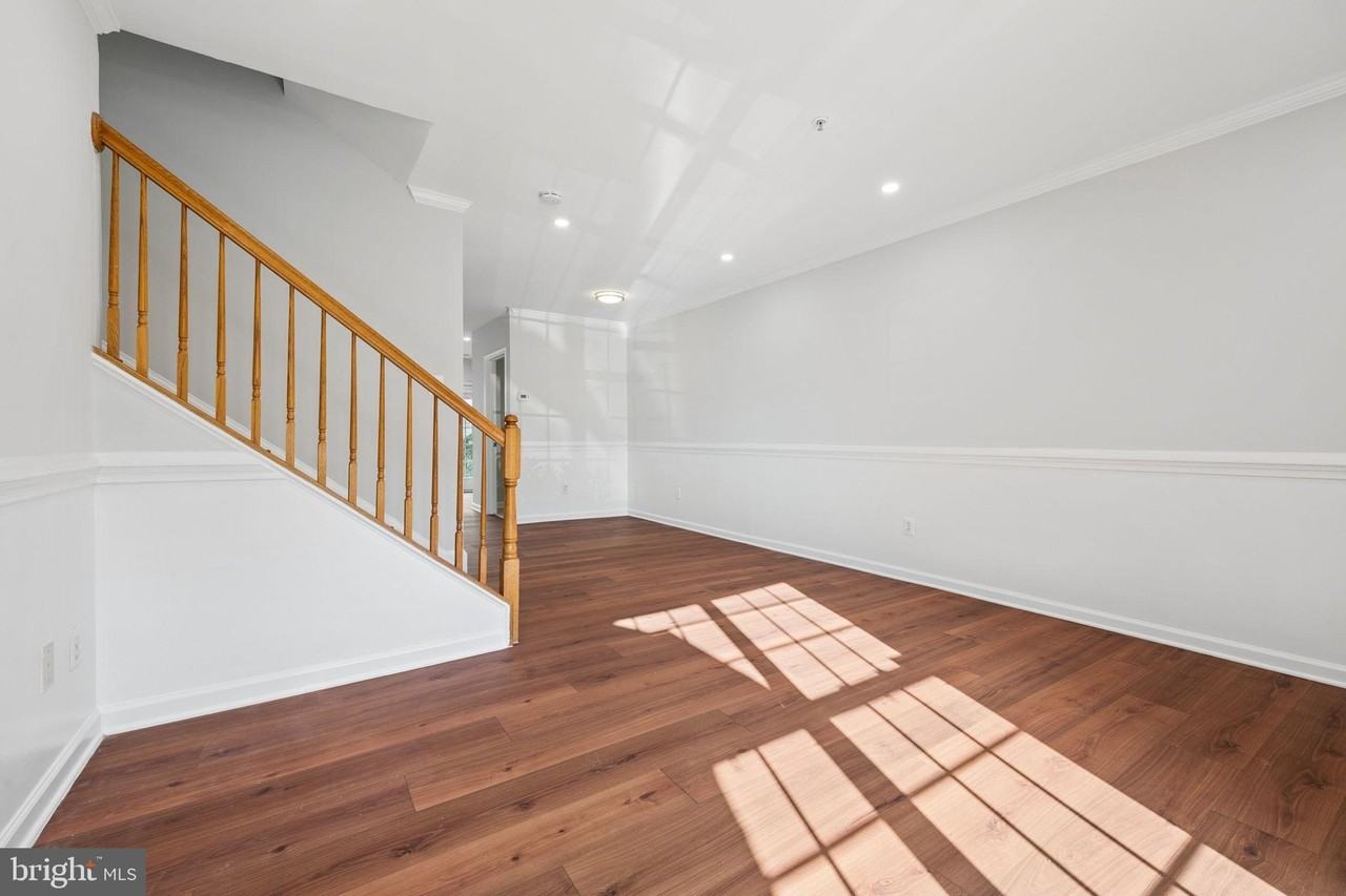 2494 Quick St #102 - Photo 6 of 27