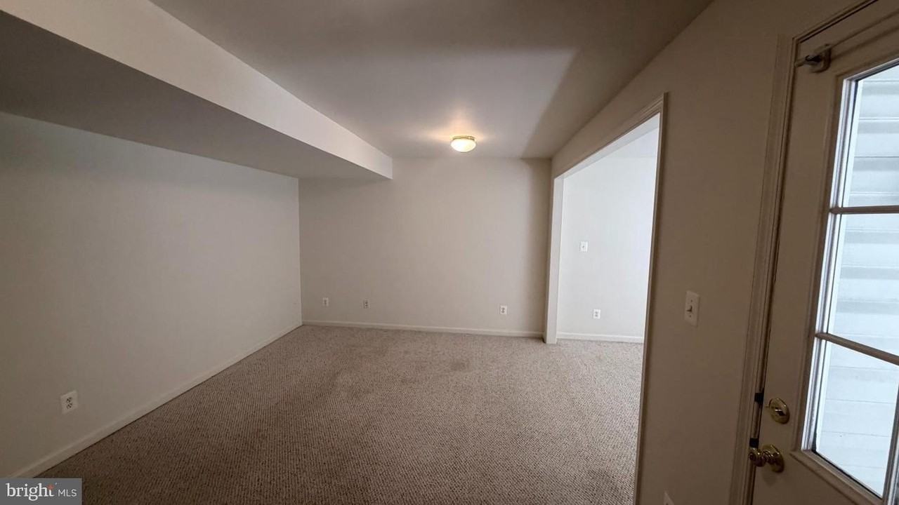 13643 Saint Johns Wood Pl - Photo 5 of 32