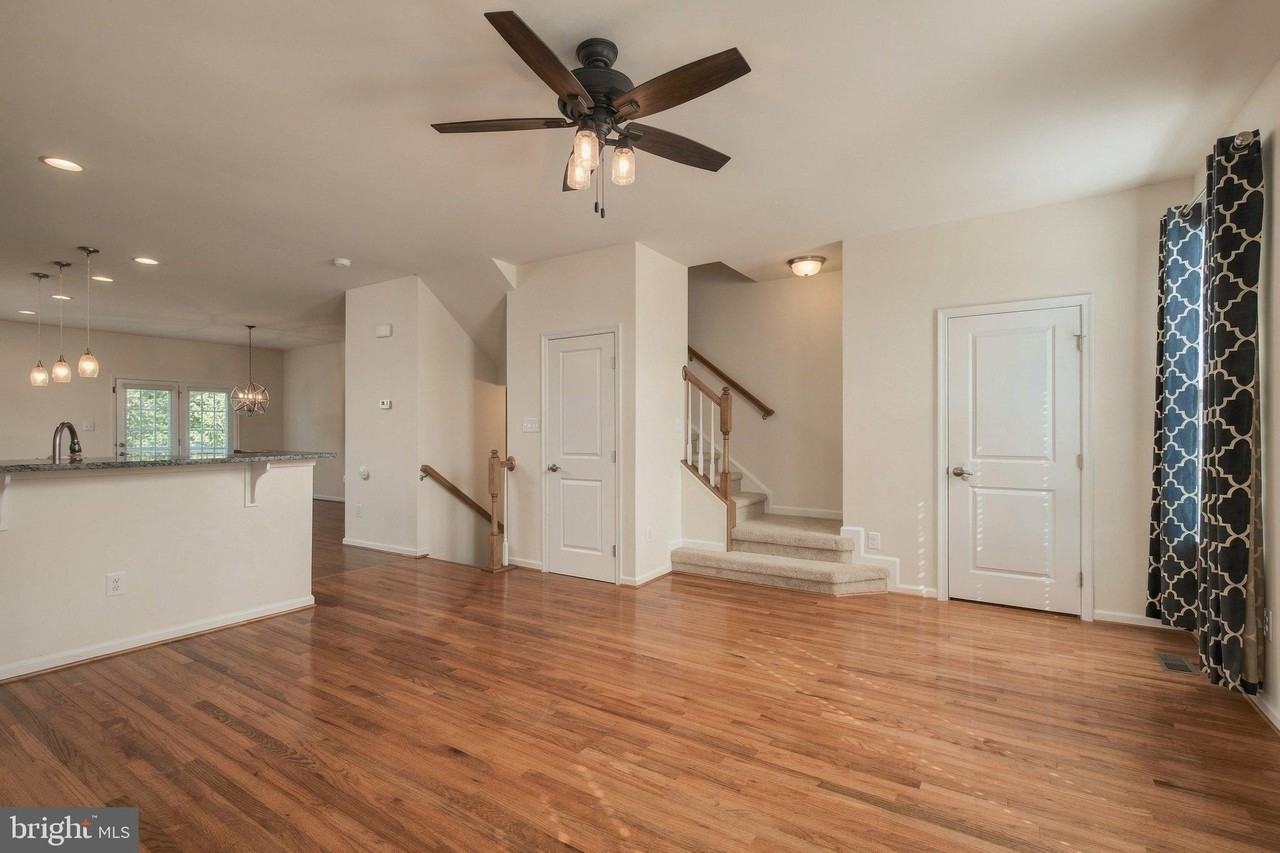 7739 Milton Cir - Photo 7 of 37
