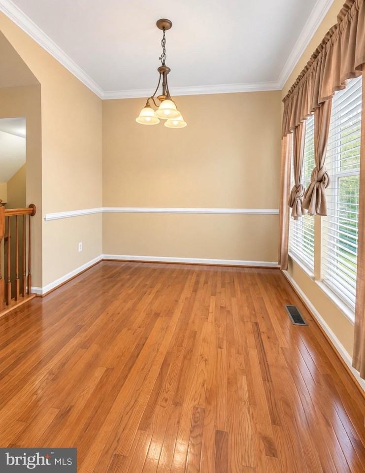 1469 Fawn Hollow Ln - Photo 5 of 22