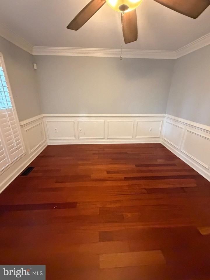 5705 Sailstone Ln - Photo 3 of 18
