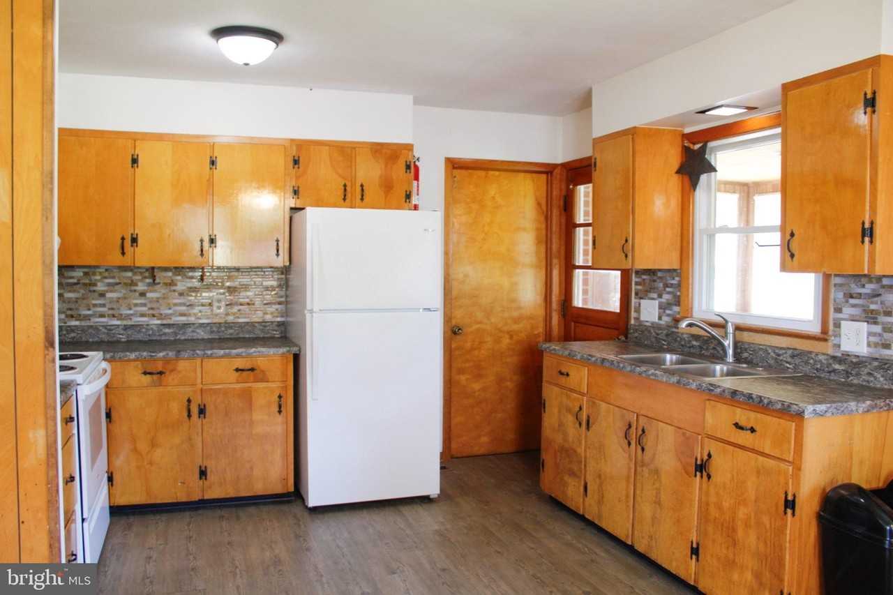 481 Riffey Ln - Photo 5 of 30