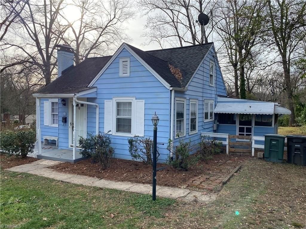 1216 Ford St - Photo 3 of 23