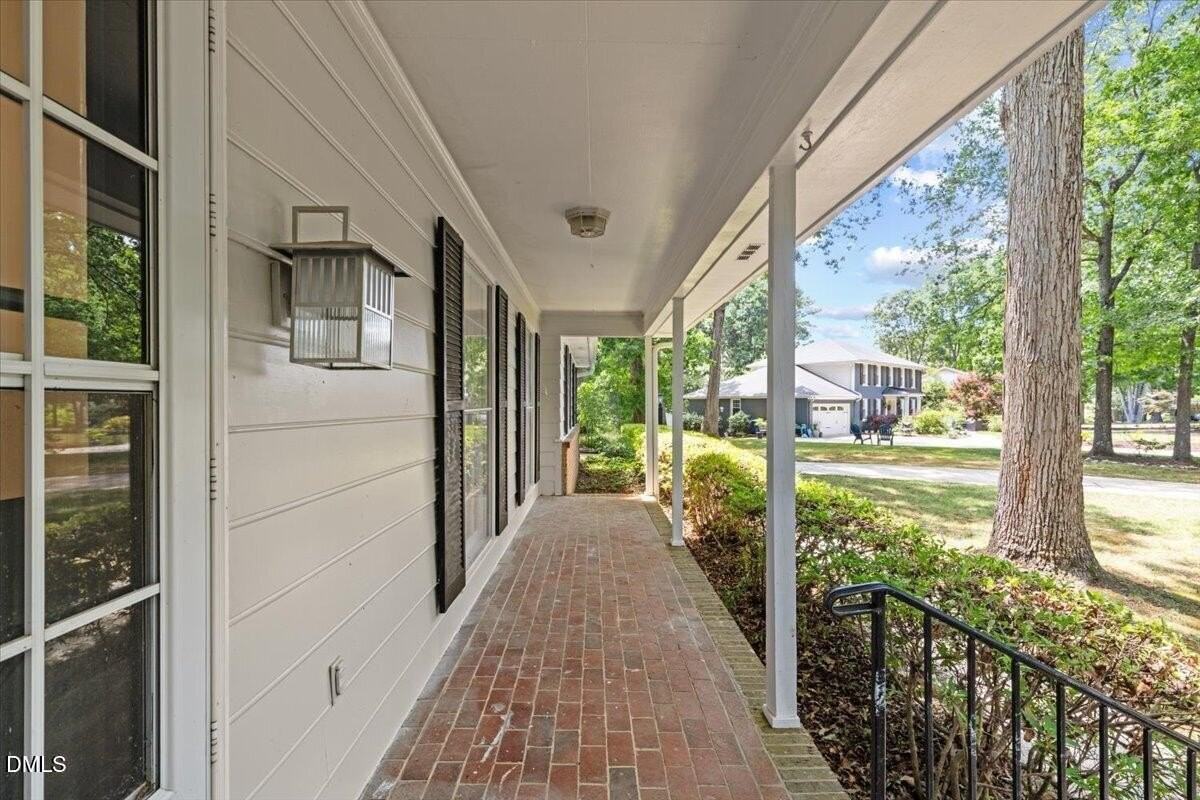 8501 Shadow Wood Pl - Photo 3 of 45