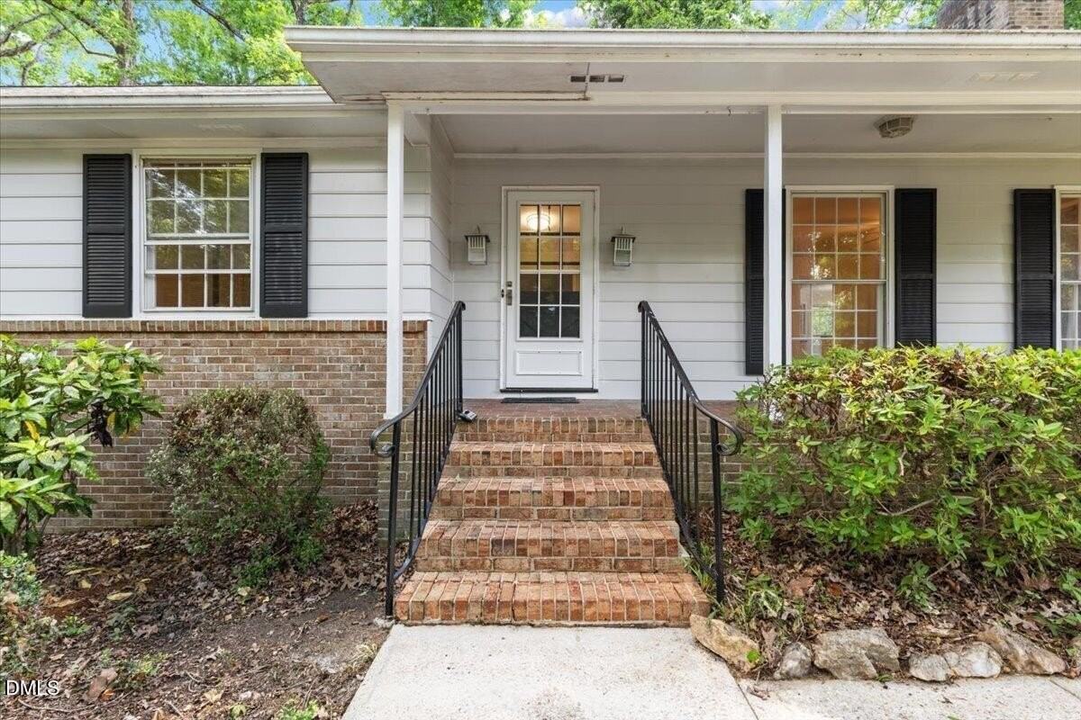 8501 Shadow Wood Pl - Photo 4 of 45