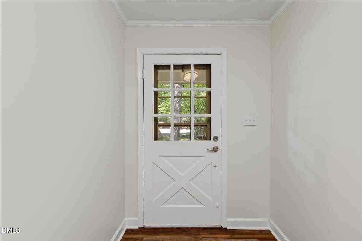 8501 Shadow Wood Pl - Photo 6 of 45