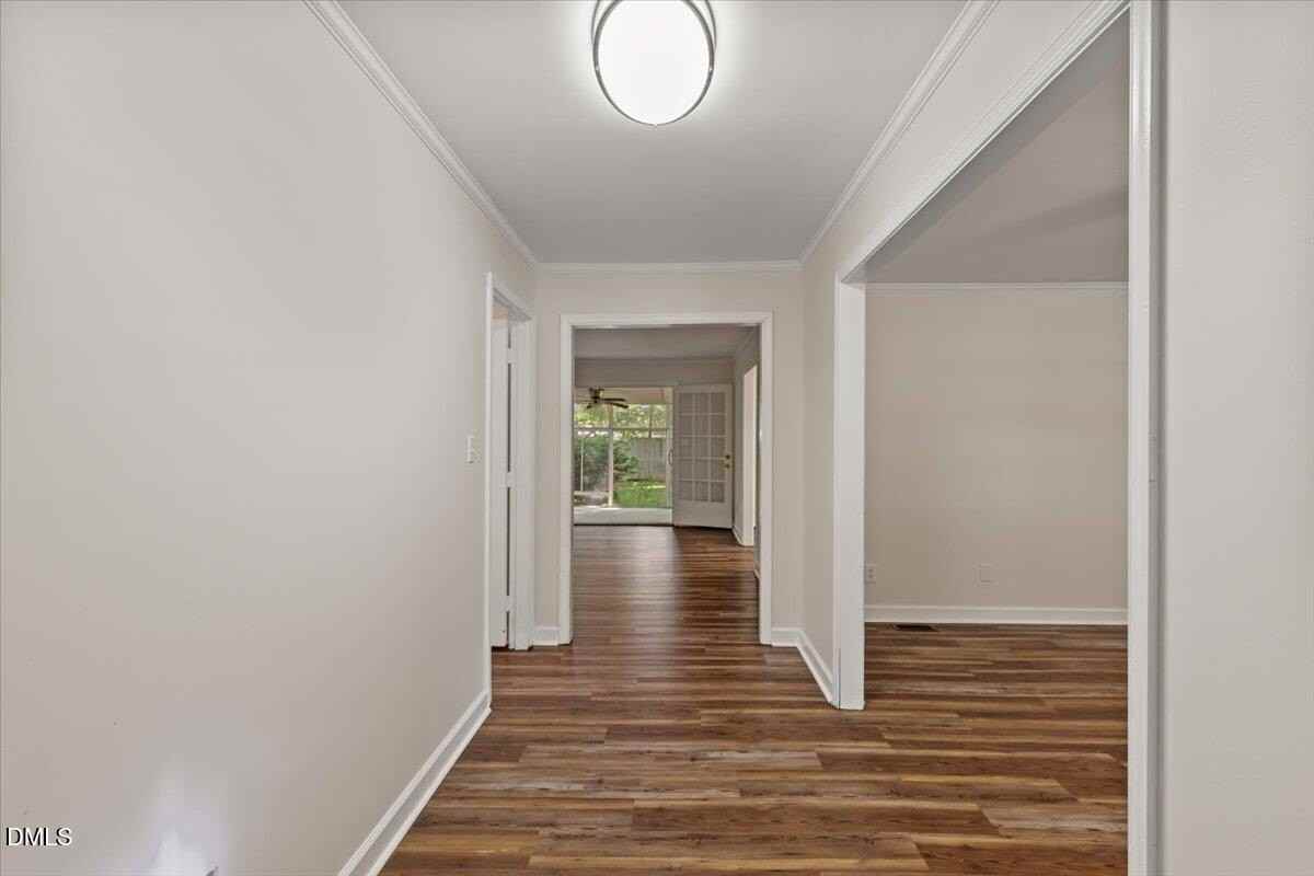 8501 Shadow Wood Pl - Photo 7 of 45