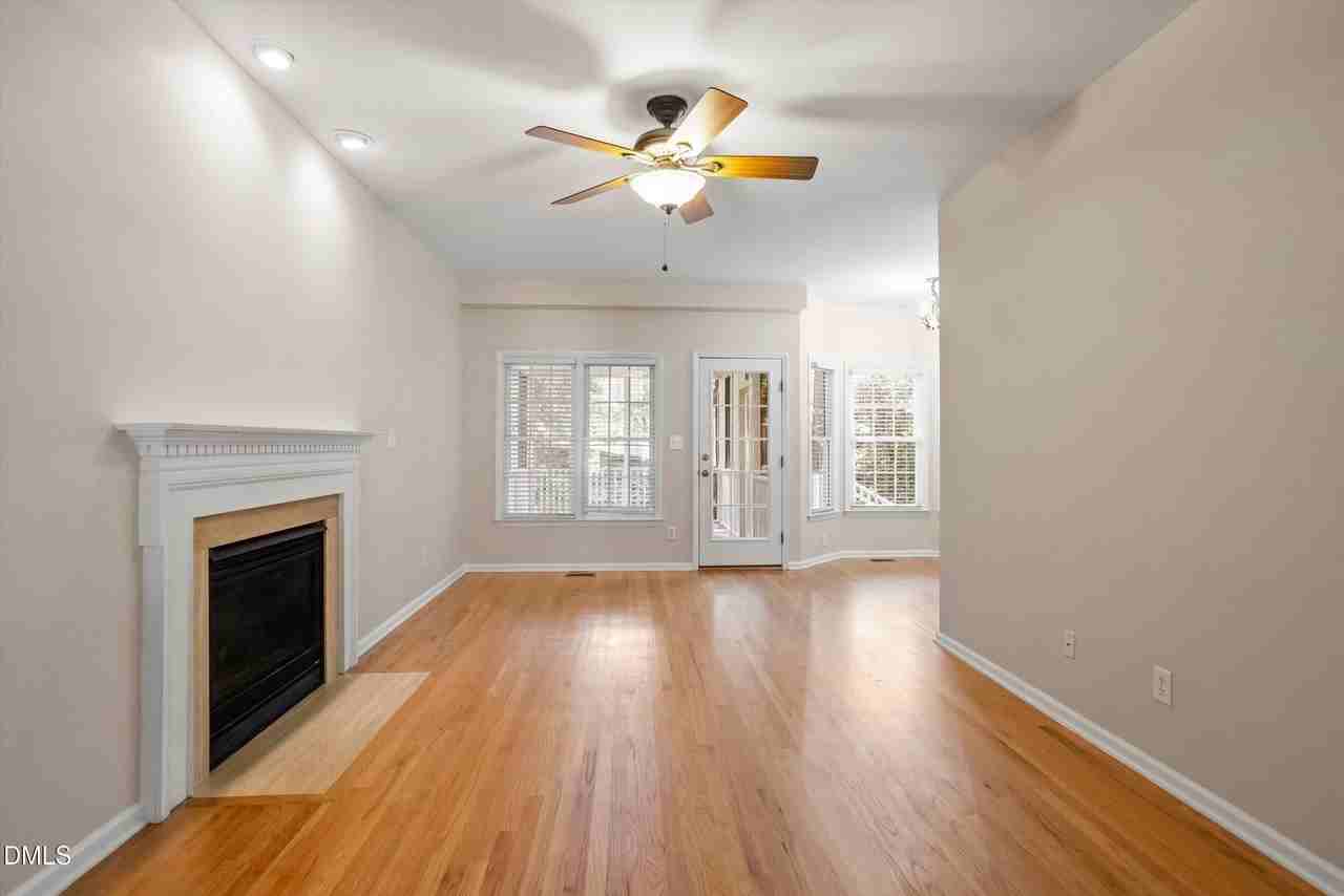 102 Pine Tag Ct - Photo 2 of 31