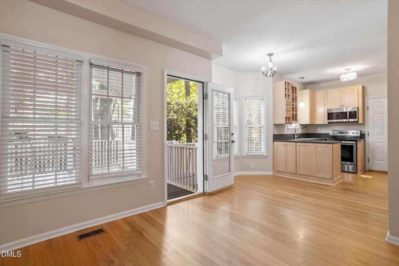 102 Pine Tag Ct - Photo 3 of 31