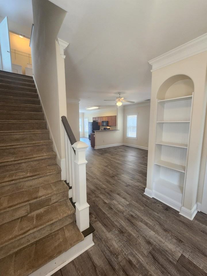 100 Davis St #1 - Photo 2 of 16