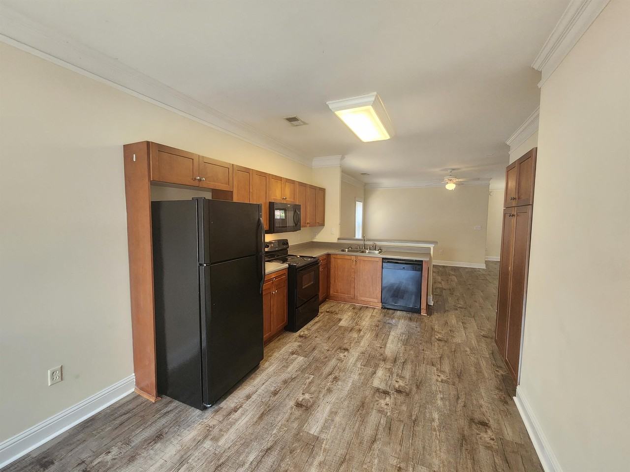 100 Davis St #1 - Photo 7 of 16