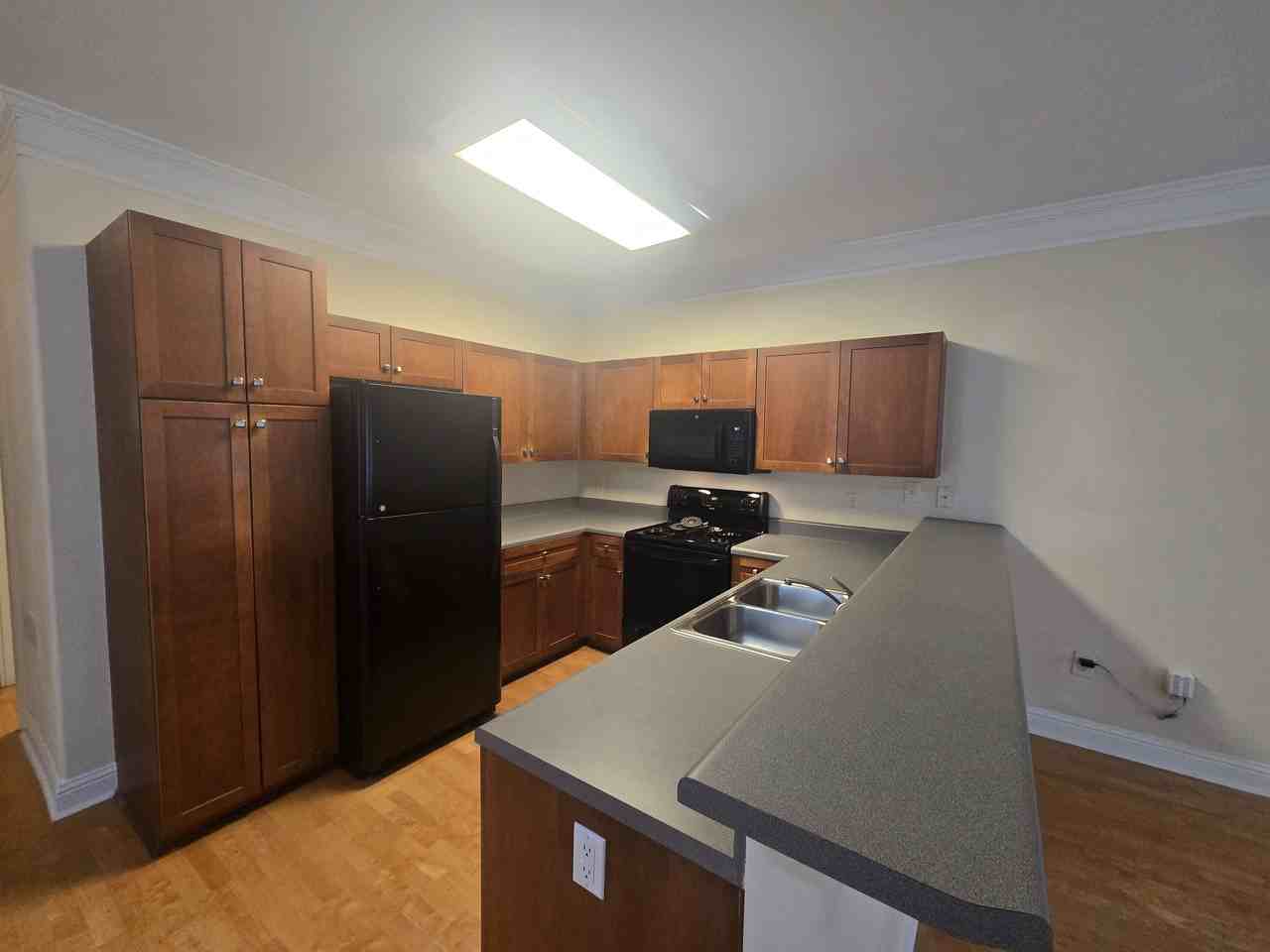 260 Ruth St #1 - Photo 7 of 18