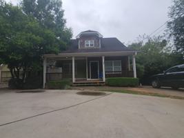 featured image of 194 Little St #4