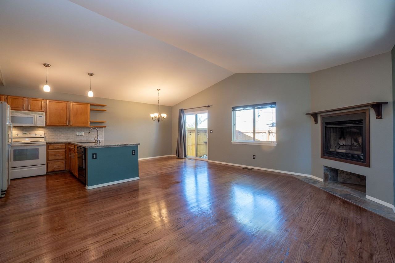 18324 W 58th Pl #77 - Photo 3 of 16