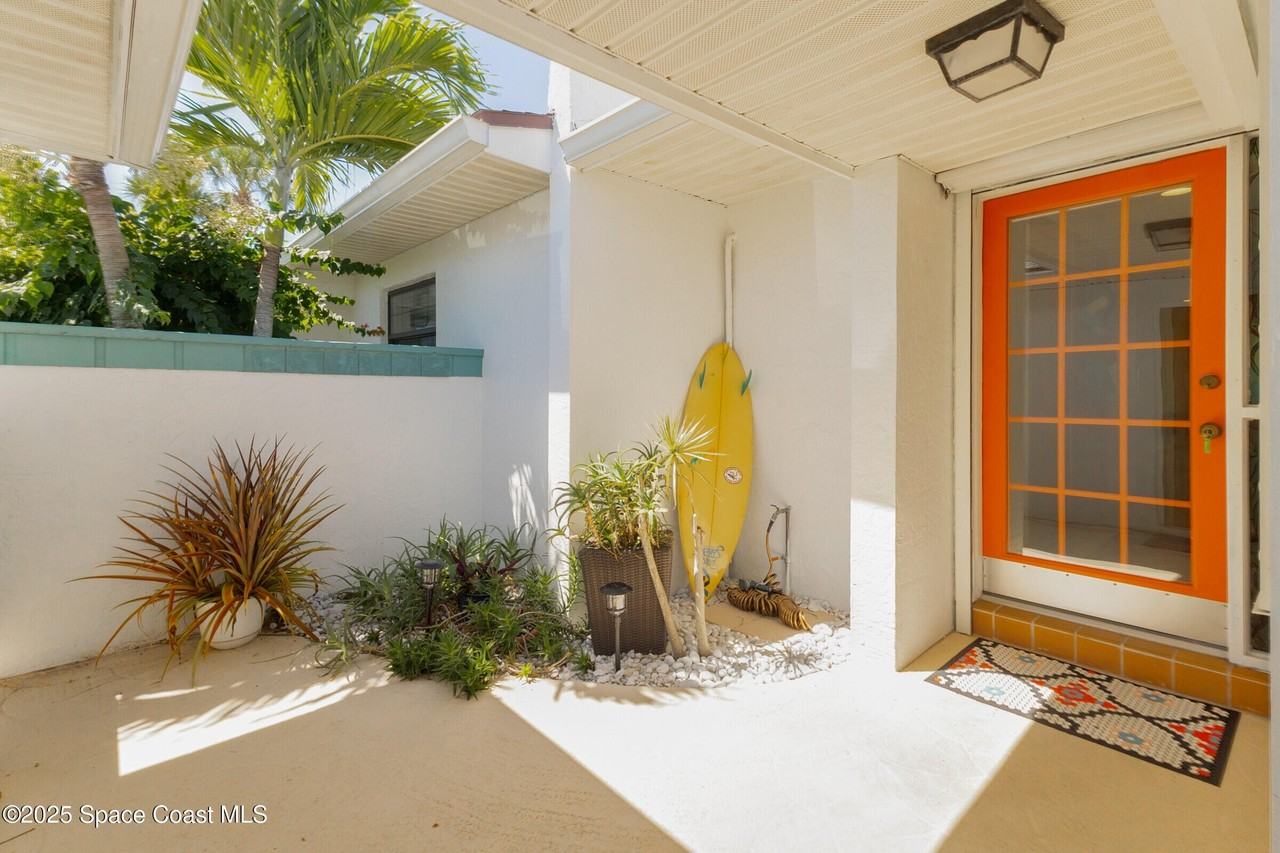 290 Paradise Boulevard #3 - Photo 3 of 50