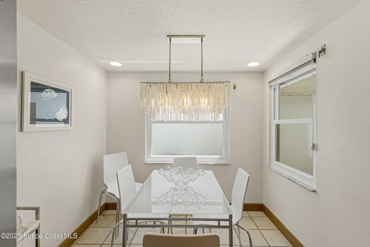 290 Paradise Boulevard #3 - Photo 6 of 50