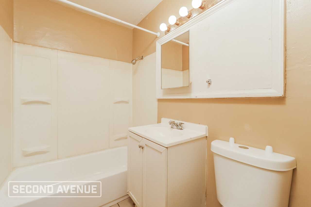 7605 E 111th Ter - Photo 5 of 15