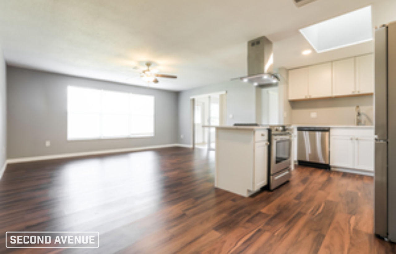 851 Red Bay St - Photo 5 of 16