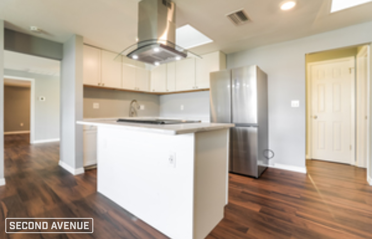 851 Red Bay St - Photo 7 of 16