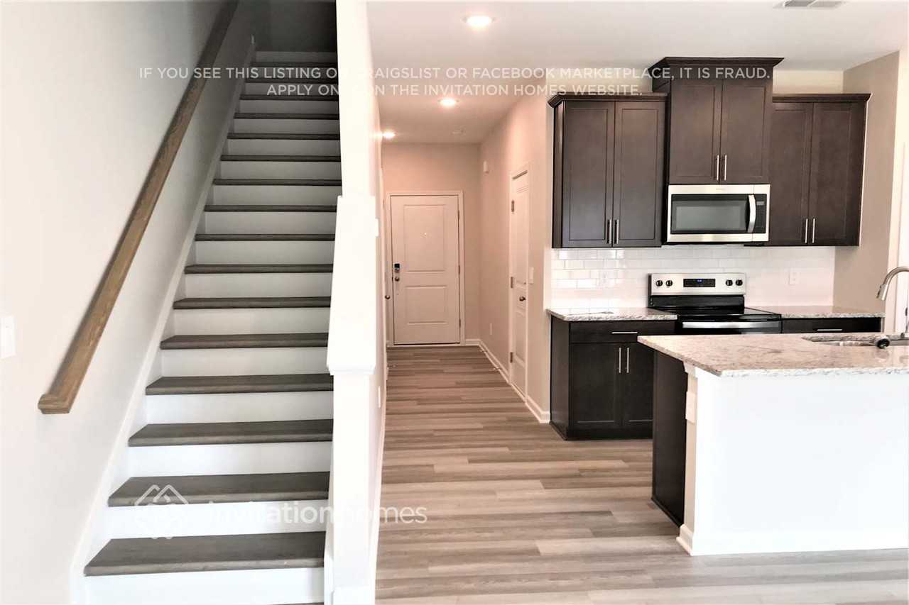 806 Holiday Park Ln - Photo 6 of 19