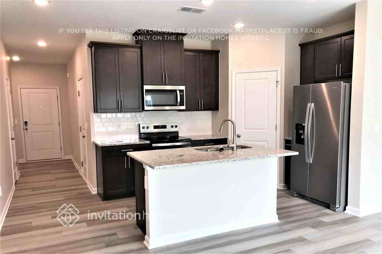 806 Holiday Park Ln - Photo 7 of 19
