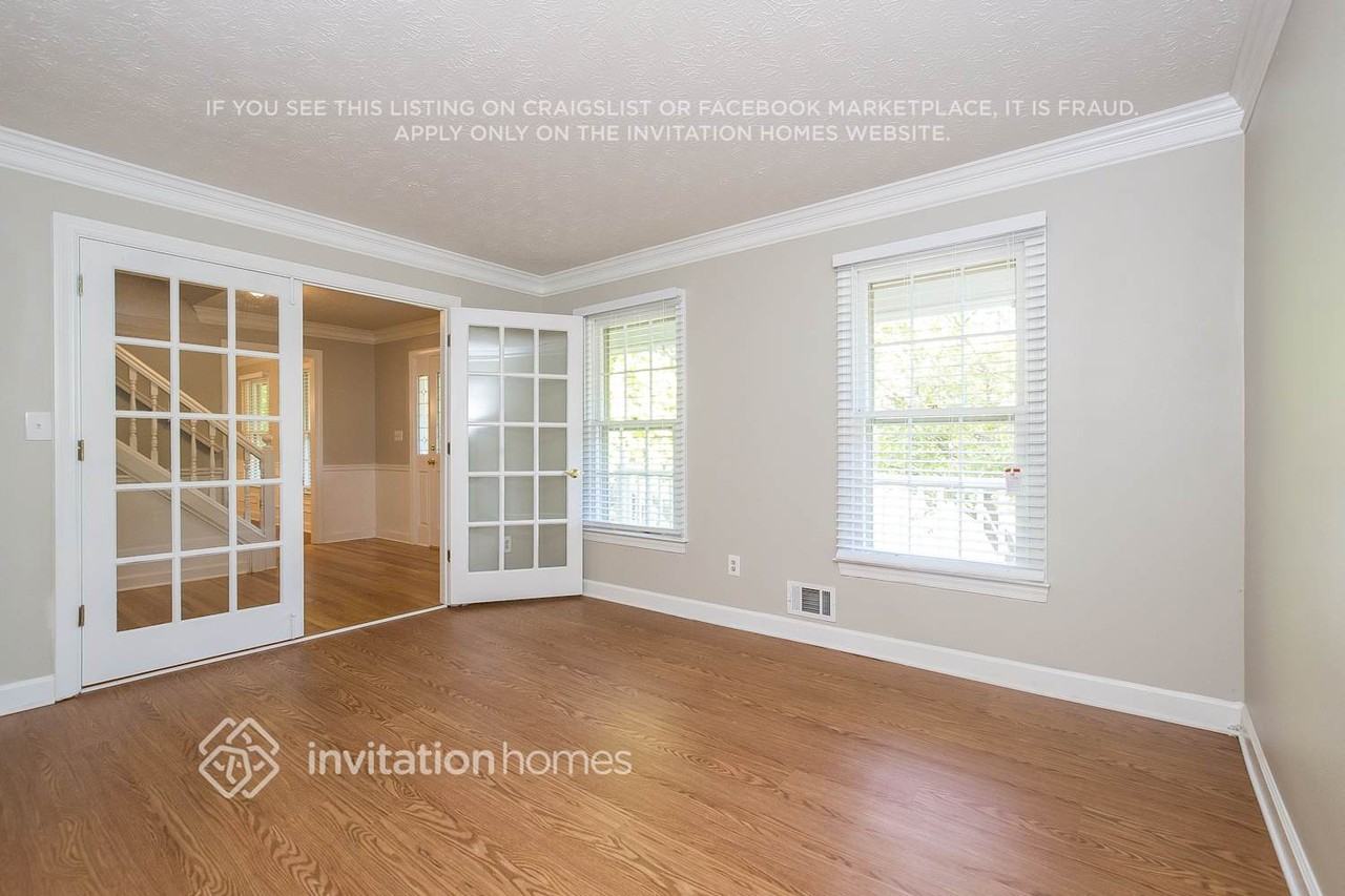 1848 Kristen Mill Way - Photo 3 of 21