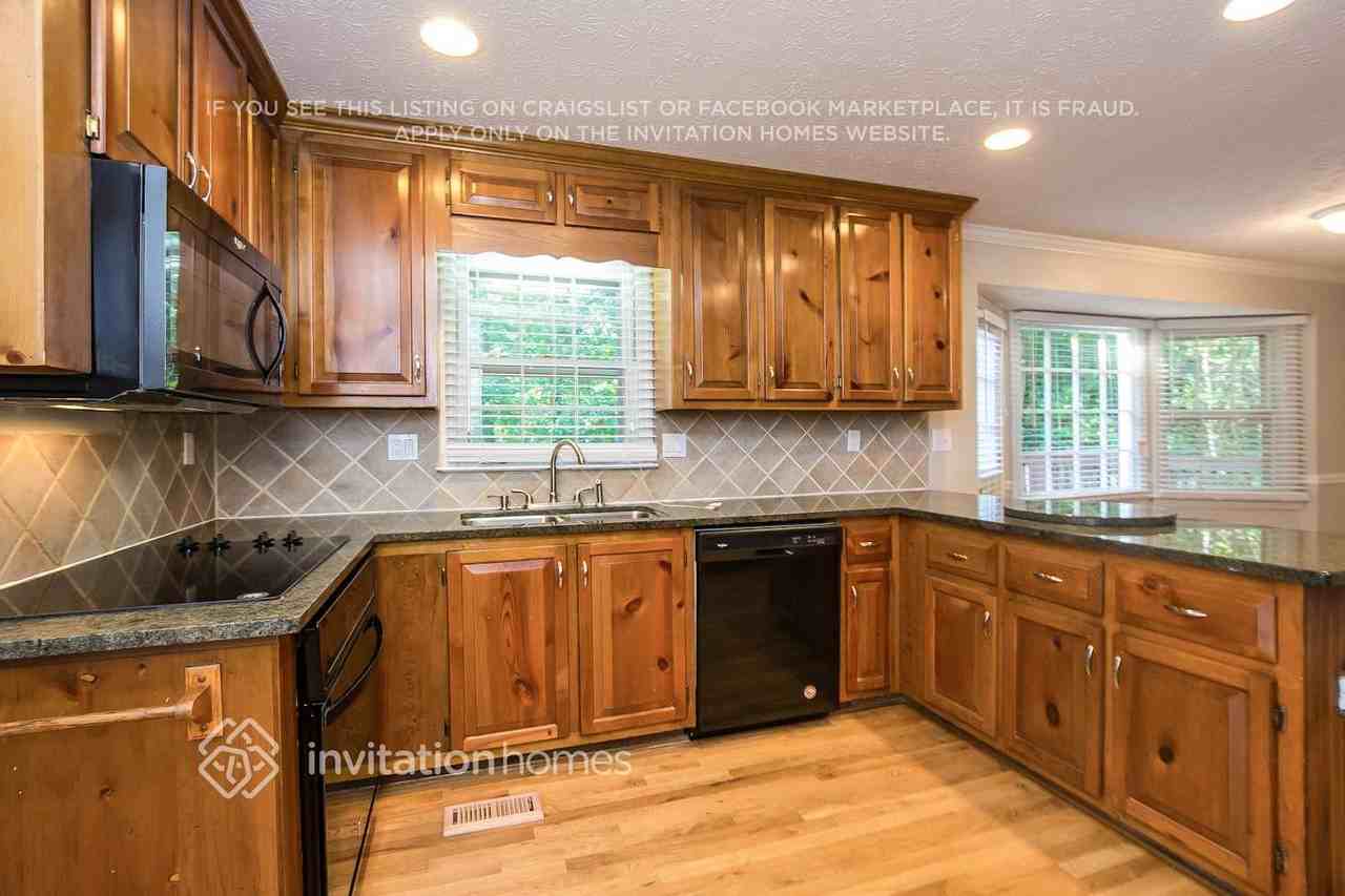 1848 Kristen Mill Way - Photo 5 of 21