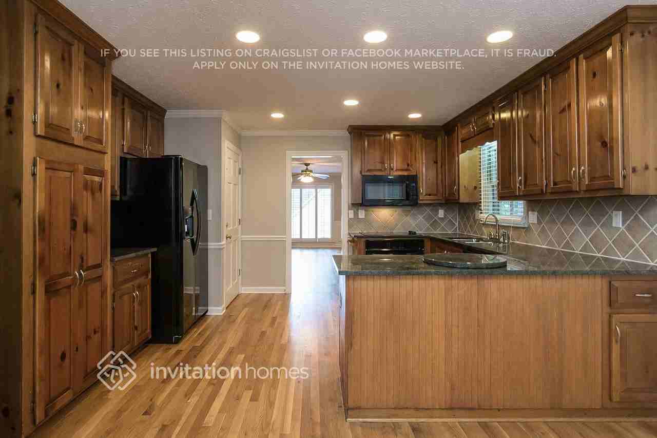 1848 Kristen Mill Way - Photo 6 of 21