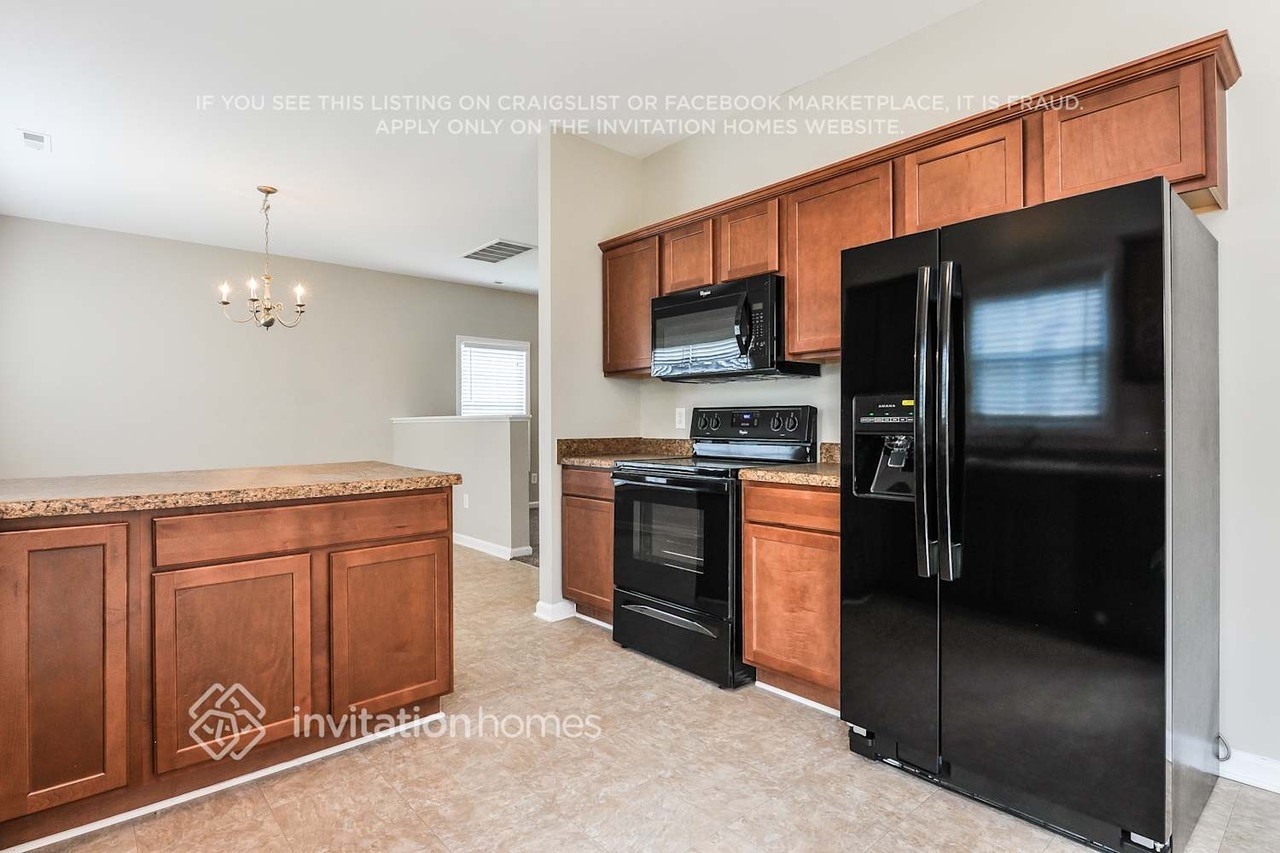 1216 Heritage Manor Dr - Photo 5 of 16