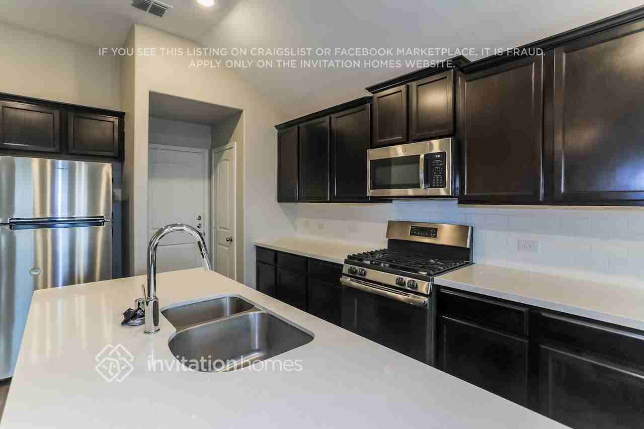 441 Pollyann Trl - Photo 5 of 16