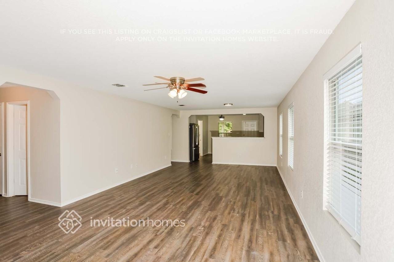 8503 Silver Brush - Photo 2 of 16