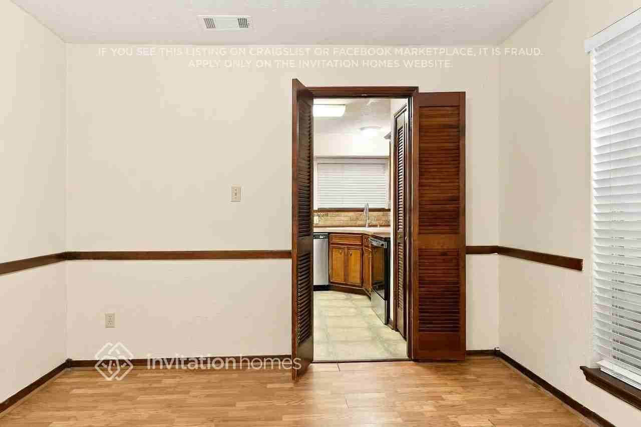 18015 Tall Cypress Dr - Photo 6 of 17