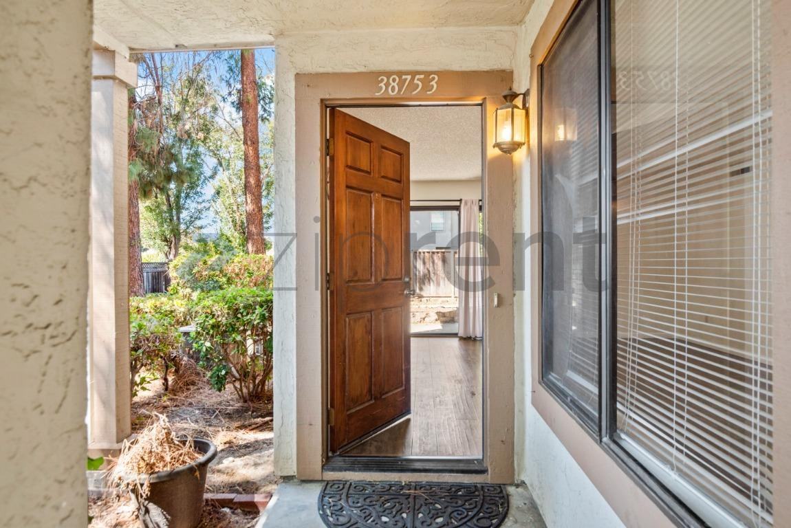 38753 Huntington Cir - Photo 5 of 29