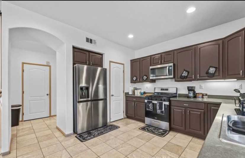 6807 Rosemont Drive - Photo 3 of 7