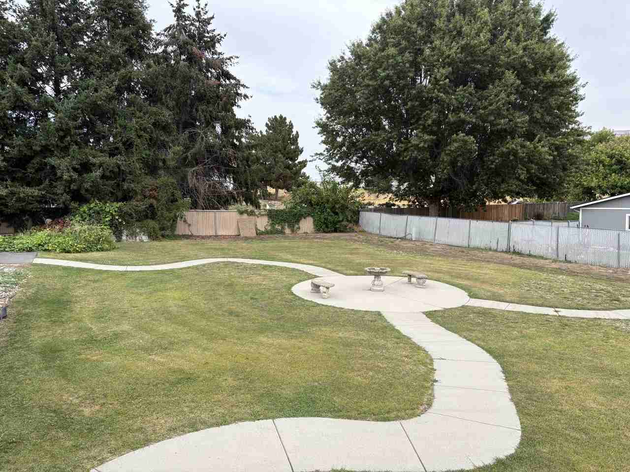 2557 Cordell Street - Photo 3 of 42