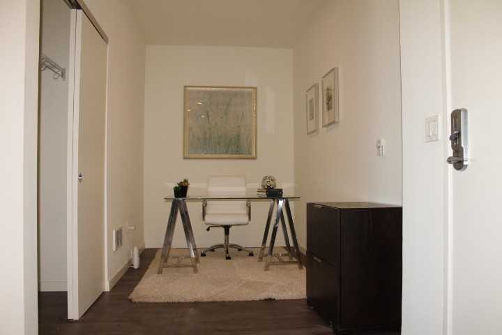33 Seneca Ave - Photo 2 of 20
