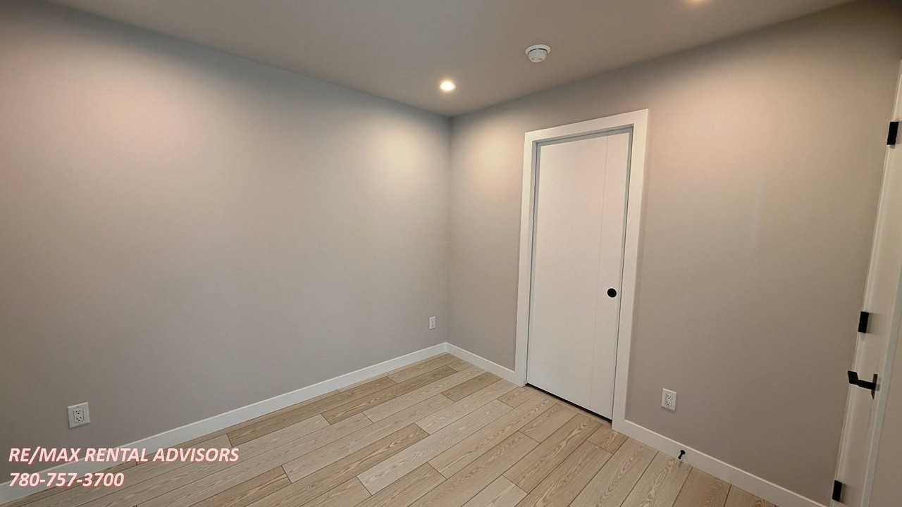 110 18a St Nw - Photo 5 of 11