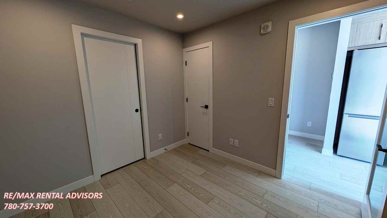 110 18a St Nw - Photo 6 of 11
