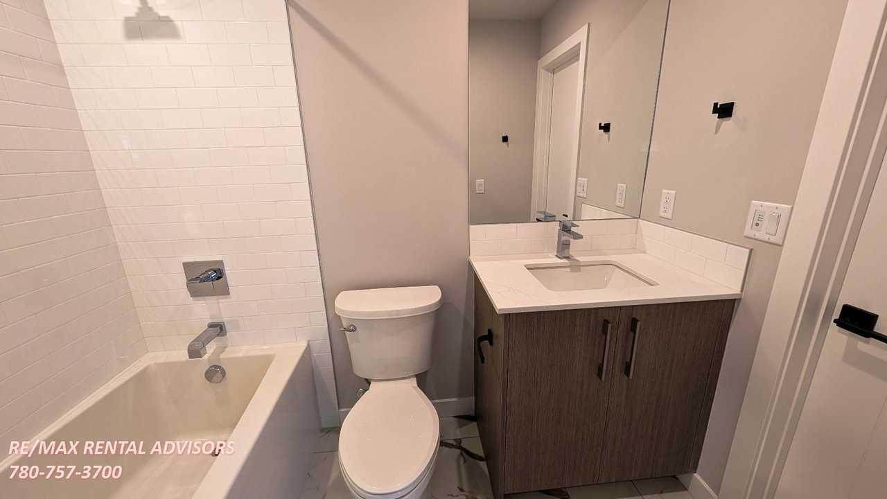 110 18a St Nw - Photo 7 of 11