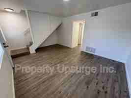 featured image of 623 W 16th St