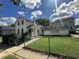 featured image of 48 Bradford St