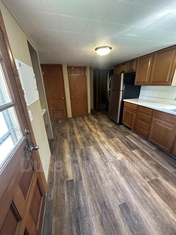 48 Bradford St - Photo 6 of 16