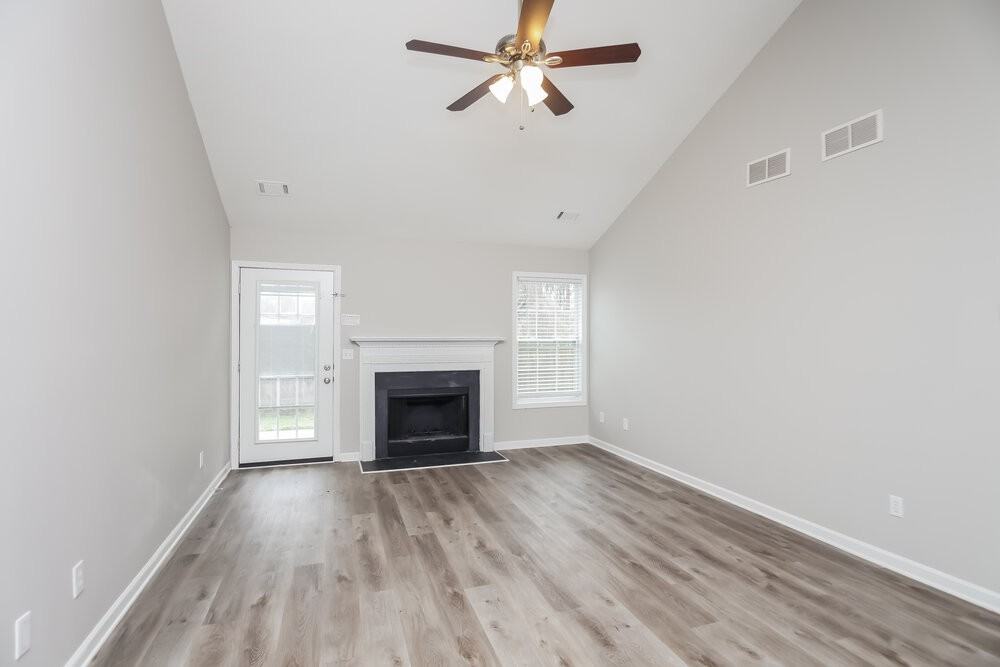 235 Acorn Hill Ct - Photo 3 of 15