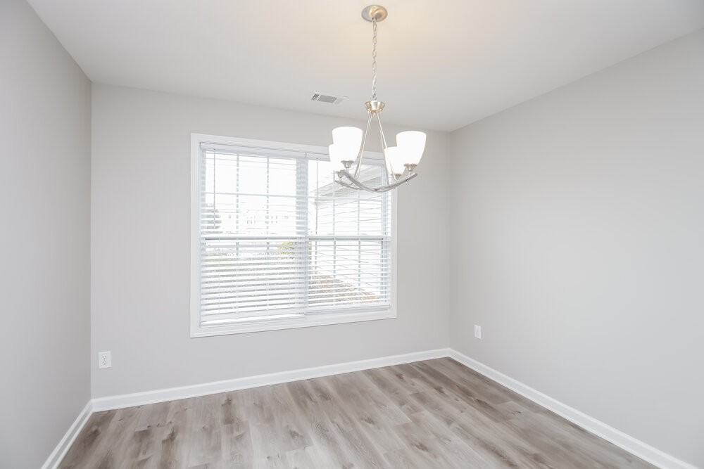 235 Acorn Hill Ct - Photo 5 of 15
