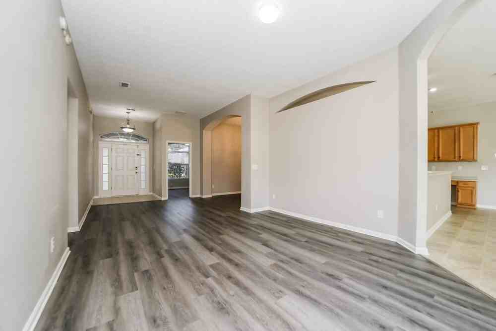 100 Corral Cir - Photo 4 of 16