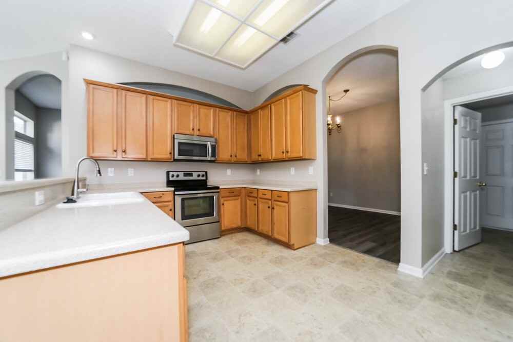 100 Corral Cir - Photo 7 of 16