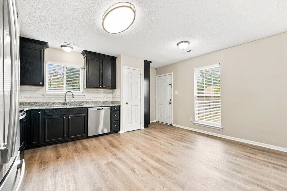 9912 Peppermint Ln - Photo 7 of 16