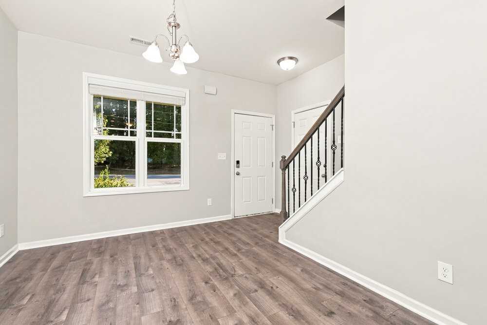 159 Oakdale Ave - Photo 6 of 17